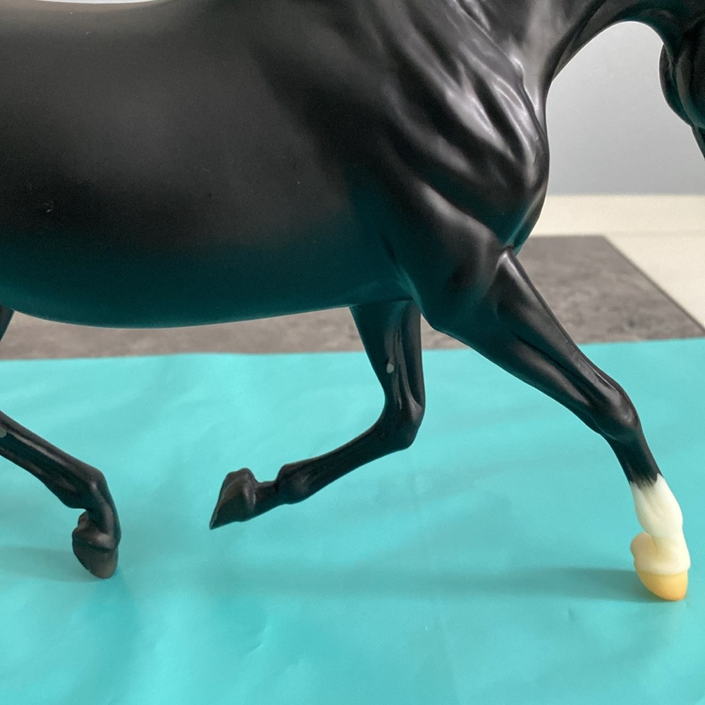 Breyer Retired Rhapsody in Black - Picture 6 of 14